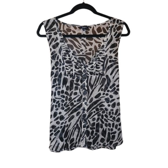2/$25! Reitmans Sleeveless Animal Print Sheer Button Down Blouse - Picture 3 of 10